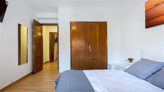 Rooms in Guadalajara - photo 5