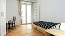 Room for rent, Frankfurt (region), &lt;span class=&quot;blurred street&quot; onclick=&quot;ProcessAdRequest(12155793)&quot;&gt;&lt;span class=&quot;hint&quot;&gt;See streetname&lt;/span&gt;[xxxxxxxxxxxxx]&lt;/span&gt;