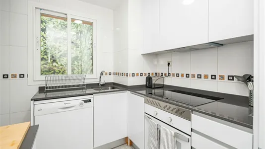 Rooms in Madrid Chamartín - photo 9