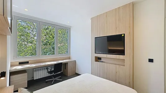 Rooms in Madrid Chamartín - photo 8