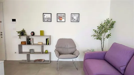 Rooms in Milano Zona 8 - Fiera, Gallaratese, Quarto Oggiaro - photo 3