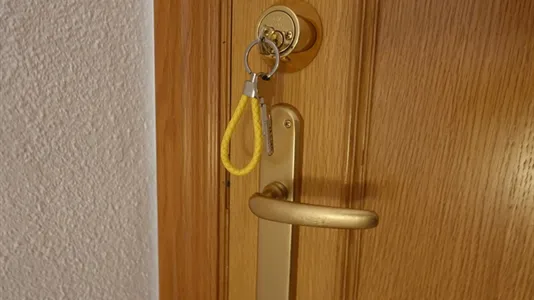 Rooms in Valencia Algirós - photo 4