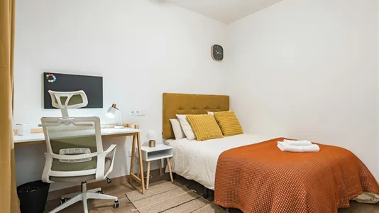 Rooms in Cornellà de Llobregat - photo 1