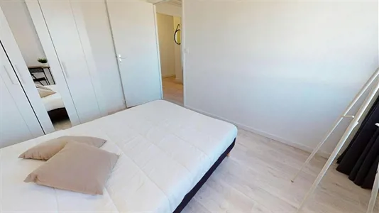 Rooms in Lyon - photo 2