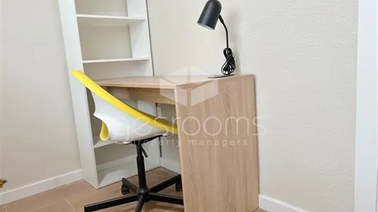 Rooms in el Camí de Vera - photo 6