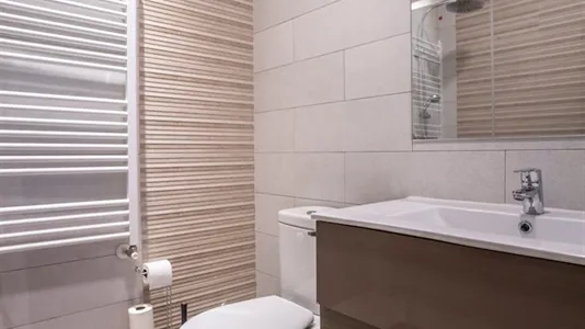 Rooms in Madrid Centro - photo 8