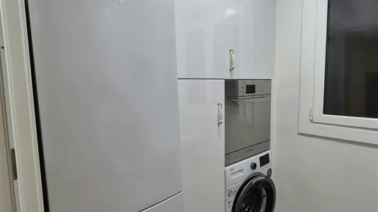 Rooms in Barcelona Sants-Montjuïc - photo 10