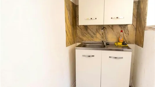 Rooms in Roma Municipio I – Centro Storico - photo 6