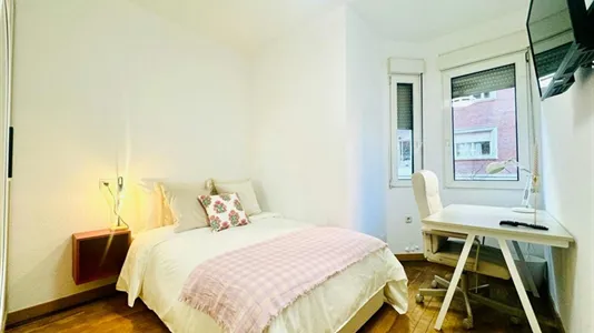 Rooms in Madrid Chamberí - photo 4