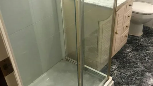 Rooms in Barcelona Sants-Montjuïc - photo 9