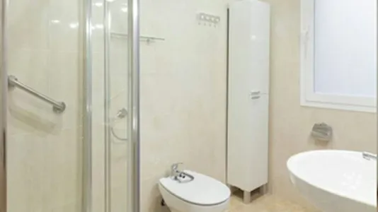 Rooms in Madrid Retiro - photo 10