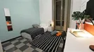 Room for rent, Turin, Piemonte, &lt;span class=&quot;blurred street&quot; onclick=&quot;ProcessAdRequest(12157196)&quot;&gt;&lt;span class=&quot;hint&quot;&gt;See streetname&lt;/span&gt;[xxxxxxxxxxxxx]&lt;/span&gt;