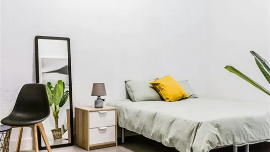 Rooms in Valencia Ciutat Vella - photo 2
