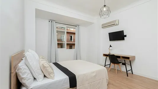 Rooms in Madrid Chamberí - photo 4