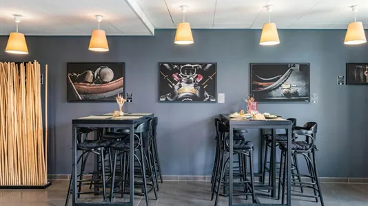 Apartments in Le Raincy - photo 8