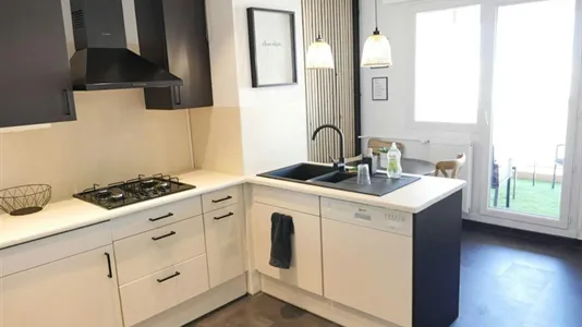 Rooms in Lyon - photo 2