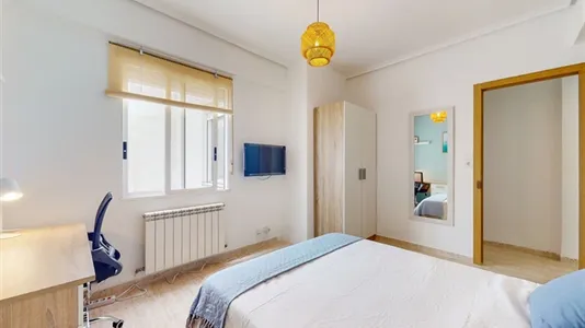 Rooms in Castellón de la Plana/Castelló de la Plana - photo 4