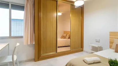 Room for rent in el Camí de Vera, Comunidad Valenciana