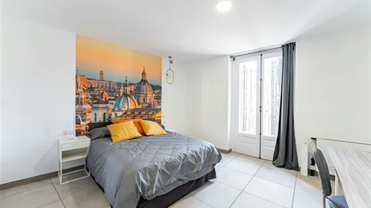 Rooms in Madrid Centro - photo 2