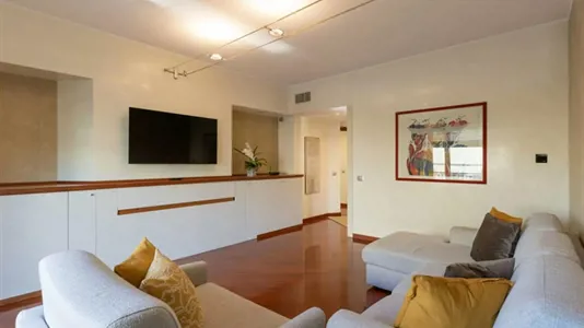 Apartments in Milano Zona 6 - Barona, Lorenteggio - photo 1