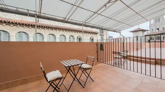 Rooms in Barcelona Ciutat Vella - photo 4