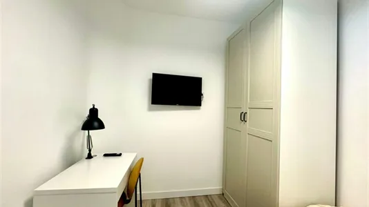 Rooms in Madrid Centro - photo 7