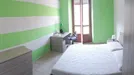 Room for rent, Turin, Piemonte, &lt;span class=&quot;blurred street&quot; onclick=&quot;ProcessAdRequest(7733187)&quot;&gt;&lt;span class=&quot;hint&quot;&gt;See streetname&lt;/span&gt;[xxxxxxxxxxxxx]&lt;/span&gt;