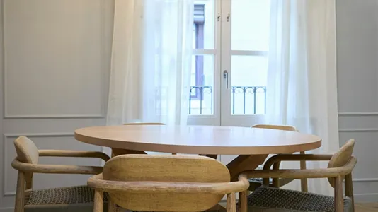 Apartments in Barcelona Ciutat Vella - photo 8