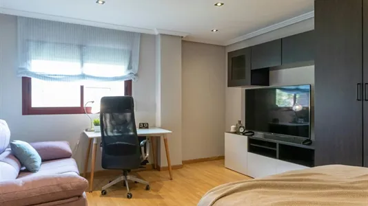 Rooms in Alcorcón - photo 4