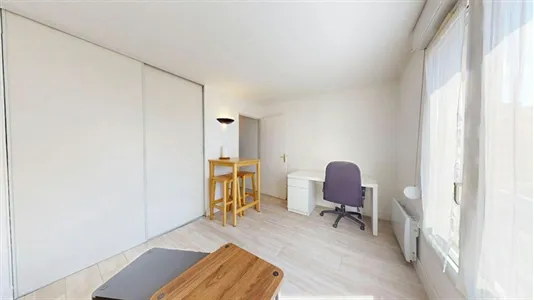 Apartments in Lyon - photo 3