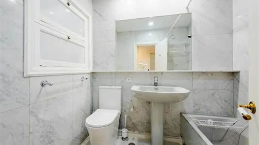 Rooms in Madrid Chamartín - photo 6