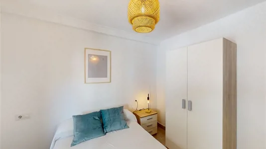 Rooms in Jerez de la Frontera - photo 2