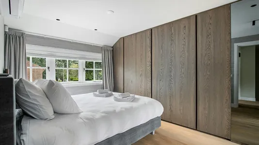 Houses in Laren - photo 8