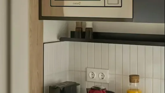 Rooms in Madrid Centro - photo 4