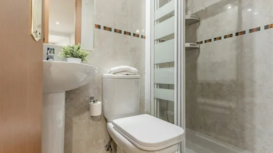 Rooms in Madrid Centro - photo 4