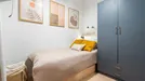Room for rent, Barcelona Eixample, Barcelona, &lt;span class=&quot;blurred street&quot; onclick=&quot;ProcessAdRequest(12677390)&quot;&gt;&lt;span class=&quot;hint&quot;&gt;See streetname&lt;/span&gt;[xxxxxxxxxxxxx]&lt;/span&gt;