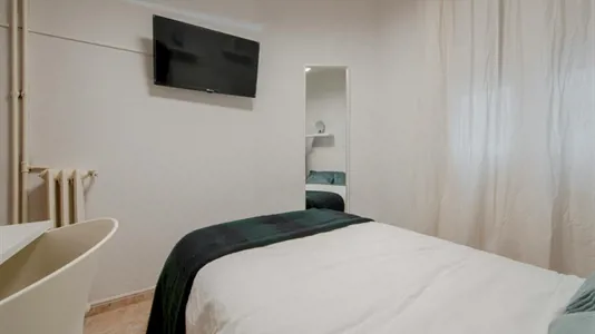 Rooms in Madrid Chamartín - photo 2