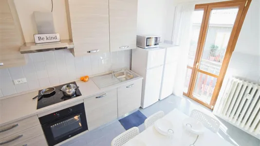 Rooms in Lecco - photo 9