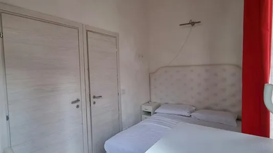Rooms in Florence - photo 2