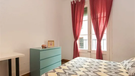 Rooms in Barcelona Ciutat Vella - photo 3