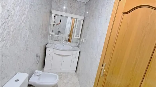 Rooms in Albacete - photo 5