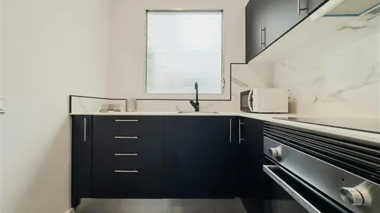 Rooms in Barcelona Eixample - photo 9