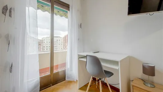 Rooms in Madrid Chamartín - photo 4