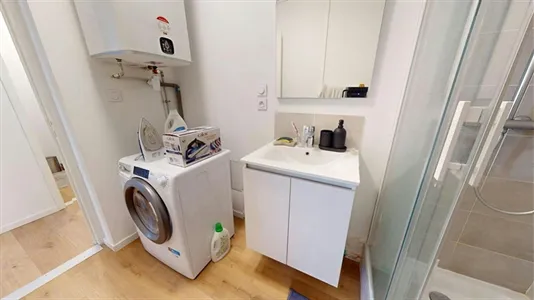 Rooms in Lyon - photo 9