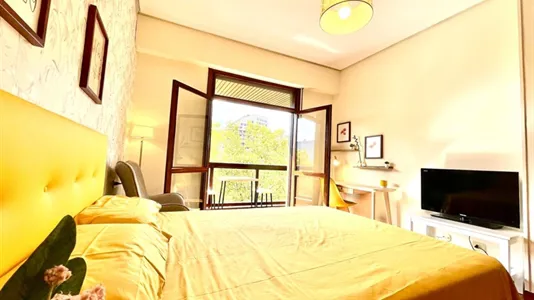 Rooms in Bilbao - photo 7