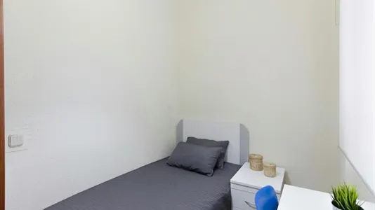 Rooms in Madrid Chamberí - photo 2