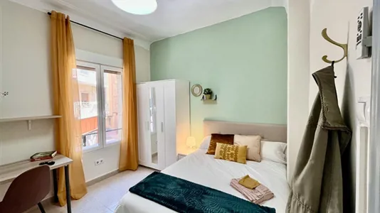 Rooms in Zaragoza - photo 1