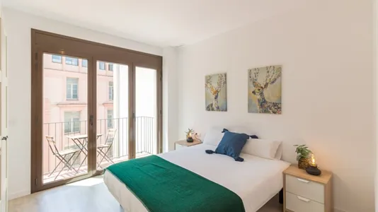 Apartments in Barcelona Ciutat Vella - photo 7