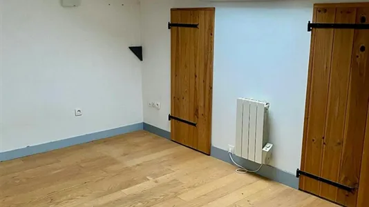 Apartments in Angoulême - photo 4