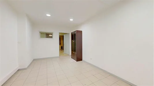 Apartments in Nîmes - photo 4